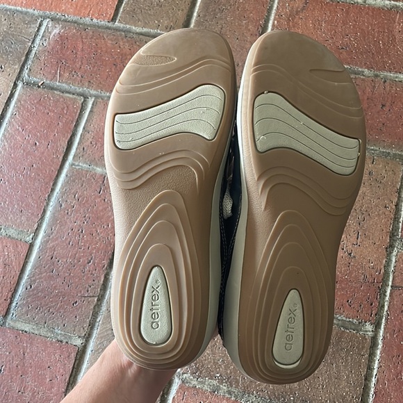 WOMEN'S AETREX DANA LACE UP OXFORD | NAVY - Picture 6 of 8